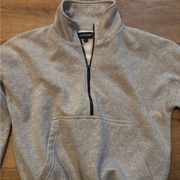Pretty Little Thing quarter zip — Small - Picture 2 of 5